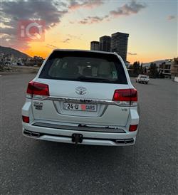 تويوتا لاندكروزر